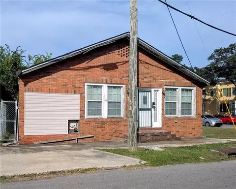 2507 Saint Peter St, New Orleans, LA 70116