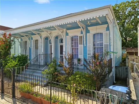 1220 Harmony St #1, New Orleans, LA 70115