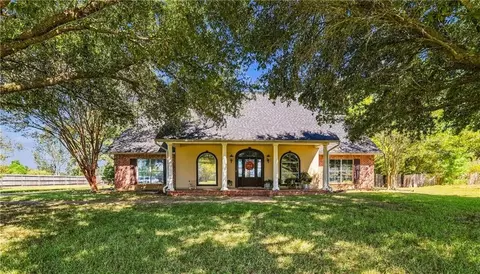 130 Pecan Row Ln, Alexandria, LA 71303