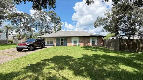 42198 Shadow Creek Ave, Gonzales, LA 70737
