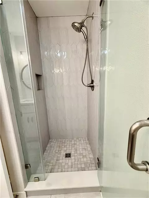 Bath - 621 Colbert St #1, Mandeville, LA 70448 photo 4 of 4