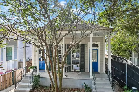 221-223 Pine St, New Orleans, LA 70118