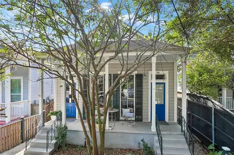 221-223 Pine St, New Orleans, LA 70118
