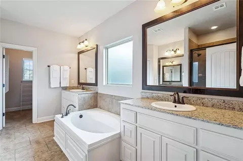 Bath - 716 Mirabella Ln, Covington, LA 70433 photo 1 of 4