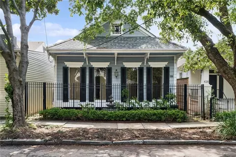 427 Arabella St, New Orleans, LA 70115