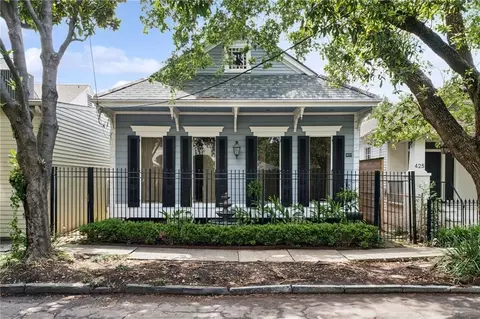 427 Arabella St, New Orleans, LA 70115