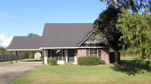308 Barkley St, Iowa, LA 70647