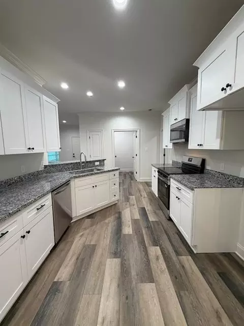 Kitchen - 70293 5th St, Covington, LA 70433 photo 1 of 4