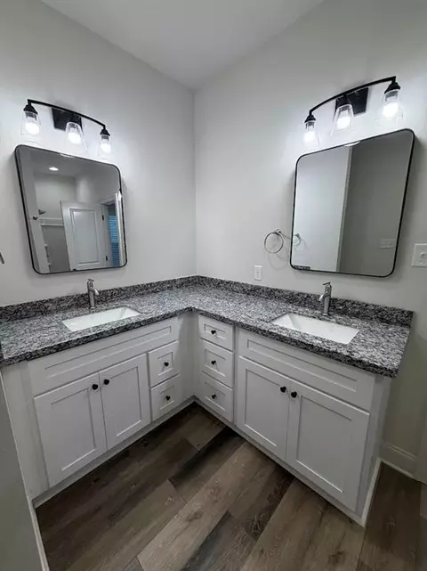 Bath - 70293 5th St, Covington, LA 70433 photo 3 of 6