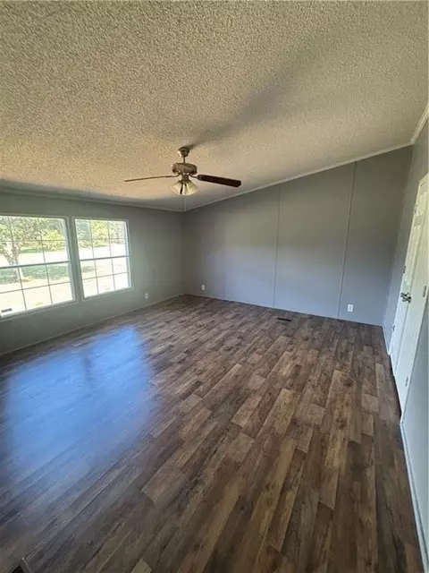 Living - 1031 Red Hawk Way Rd, Summit, MS 39666 photo 1 of 4