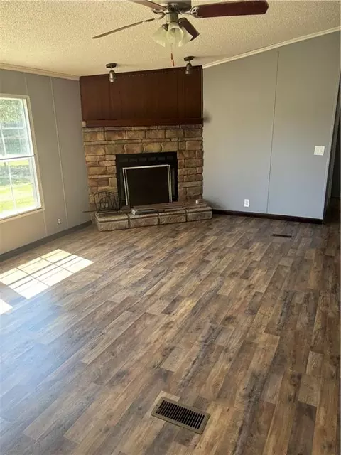 Living - 1031 Red Hawk Way Rd, Summit, MS 39666 photo 4 of 4