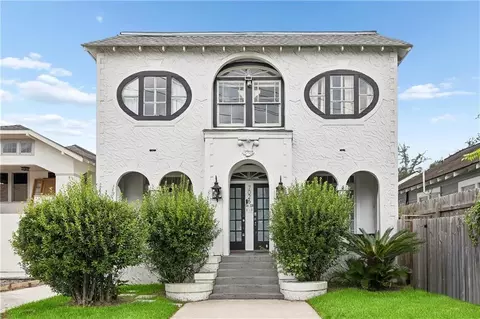7026 S Claiborne Ave, New Orleans, LA 70125
