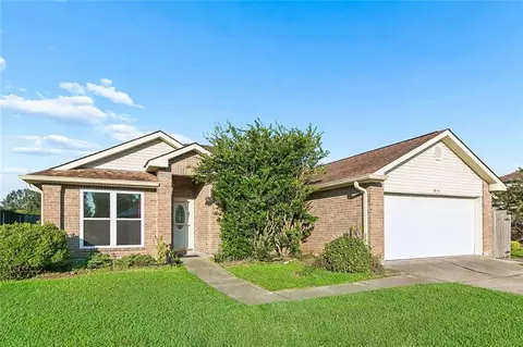 3816 Aspen Dr, Harvey, LA 70058