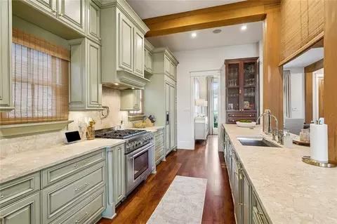 Kitchen - 856 Chretien Point Ave, Covington, LA 70433 photo 2 of 6
