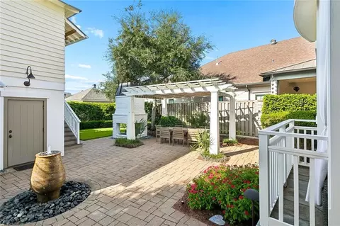 Exterior - 856 Chretien Point Ave, Covington, LA 70433 photo 8 of 19