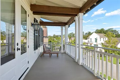 Exterior - 856 Chretien Point Ave, Covington, LA 70433 photo 7 of 19