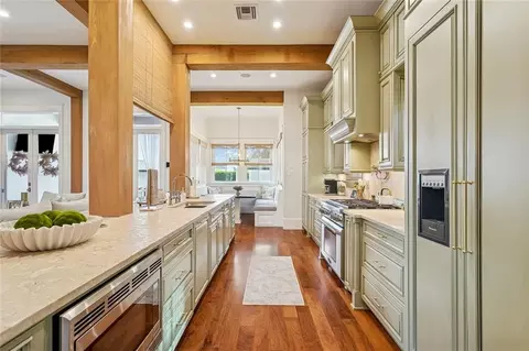 Kitchen - 856 Chretien Point Ave, Covington, LA 70433 photo 1 of 6