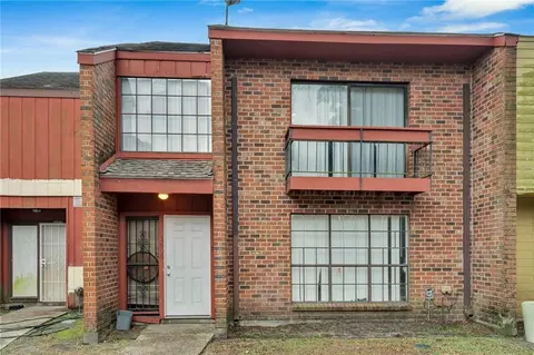 1608 Chimney Wood Ln, New Orleans, LA 70126