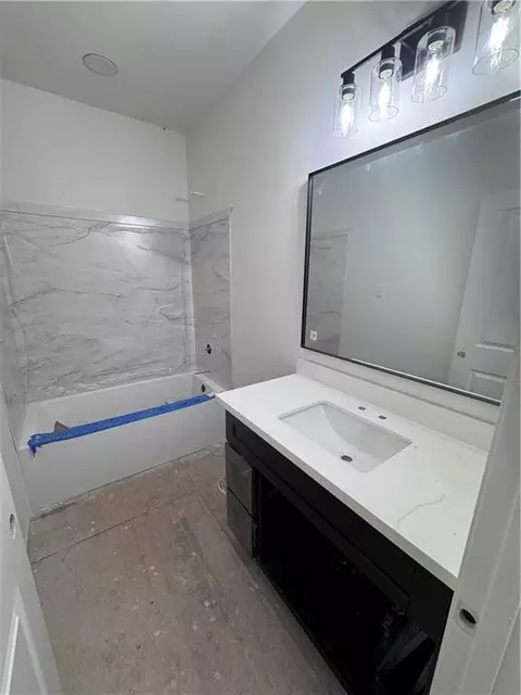 Bath - 70471 J St, Covington, LA 70433 photo 2 of 4