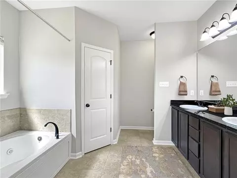 Bath - 688 Fairfield Loop, Slidell, LA 70458 photo 1 of 3