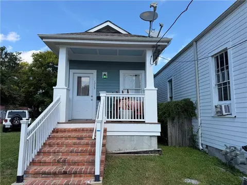 1715 Laharpe St, New Orleans, LA 70116