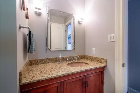 Bath - 101 Devon Rd, Laplace, LA 70068 photo 4 of 4