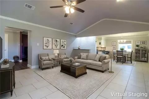 Living - 101 Devon Rd, Laplace, LA 70068 photo 1 of 2