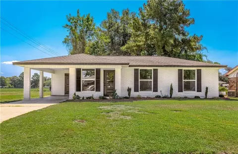 5503 Larkspur Dr, Alexandria, LA 71303