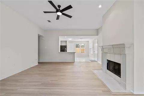 Living - 70270 6th St, Covington, LA 70433 photo 1 of 3