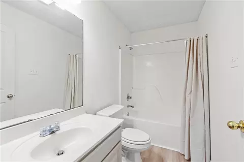 Bath - 70270 6th St, Covington, LA 70433 photo 2 of 2