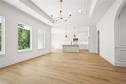 Living - 20526 Lois Ln, Covington, LA 70435 photo 3 of 3
