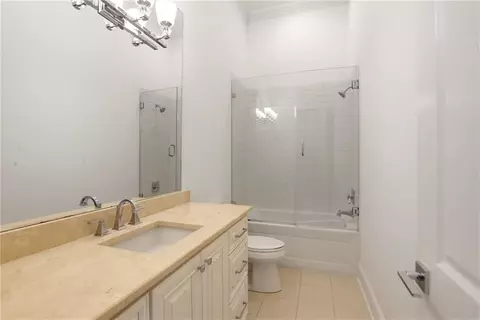 Bath - 537 Delta Queen Ct, Covington, LA 70433 photo 3 of 8
