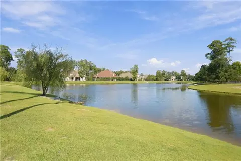 View/Area - 537 Delta Queen Ct, Covington, LA 70433 photo 4 of 5