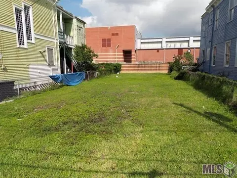 2245 Baronne St, New Orleans, LA 70113