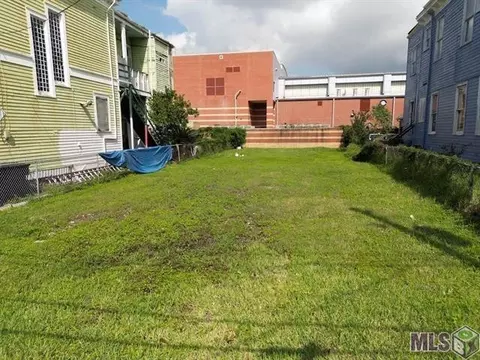 2245 Baronne St, New Orleans, LA 70113