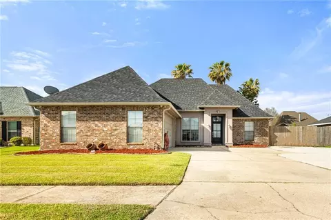 114 Gloria Ct, Montz, LA 70068