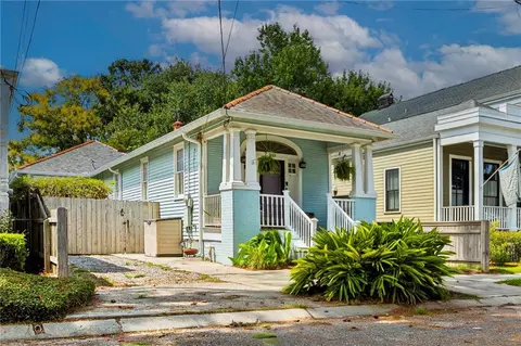 1110 Milan St, New Orleans, LA 70115