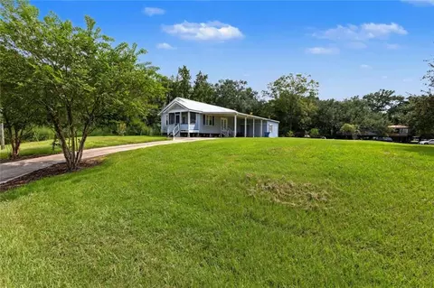 Exterior - 568 Willow Cir, Franklin, LA 70538 photo 3 of 5