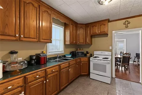 Kitchen - 568 Willow Cir, Franklin, LA 70538 photo 1 of 1