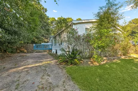 27303 Freda St, Lacombe, LA 70445