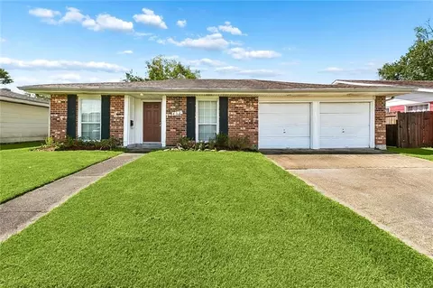 852 Kathy St, Gretna, LA 70056