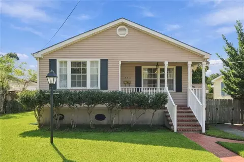 703 E Jefferson Park Ave, Jefferson, LA 70121