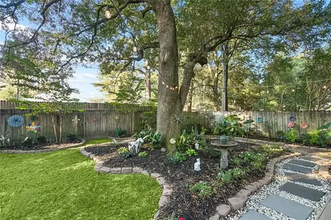Exterior - 326 Robin Hood Dr, Covington, LA 70433 photo 4 of 7