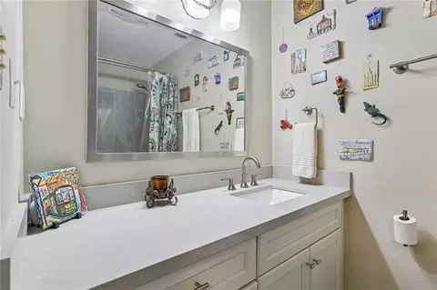 Bath - 326 Robin Hood Dr, Covington, LA 70433 photo 3 of 3