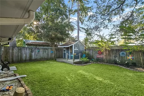 Exterior - 326 Robin Hood Dr, Covington, LA 70433 photo 5 of 7