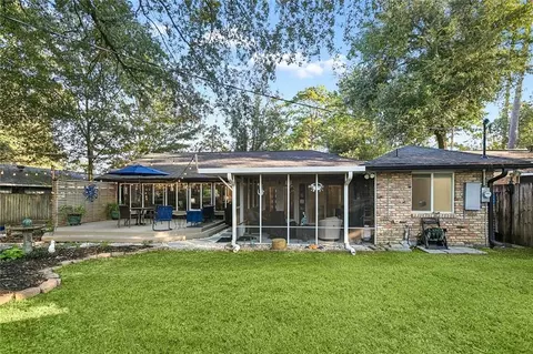 Exterior - 326 Robin Hood Dr, Covington, LA 70433 photo 6 of 7