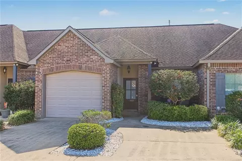 17880 Spring Creek Dr, Baton Rouge, LA 70817