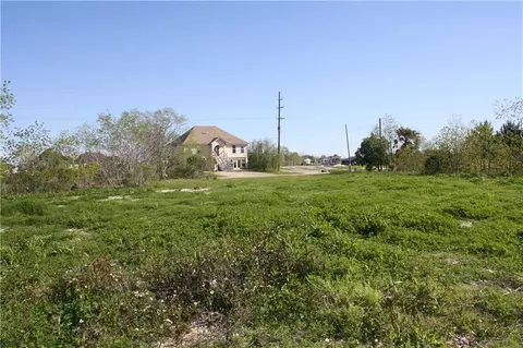 301 Lakeview Dr, Slidell, LA 70458 photo 7