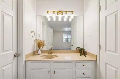 Bath - 66 68 Maison Dr, Covington, LA 70433 photo 2 of 3