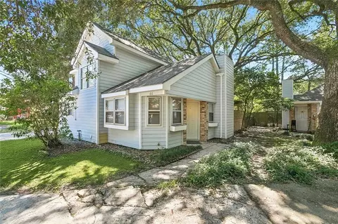 66 Maison Dr, Covington, LA 70433